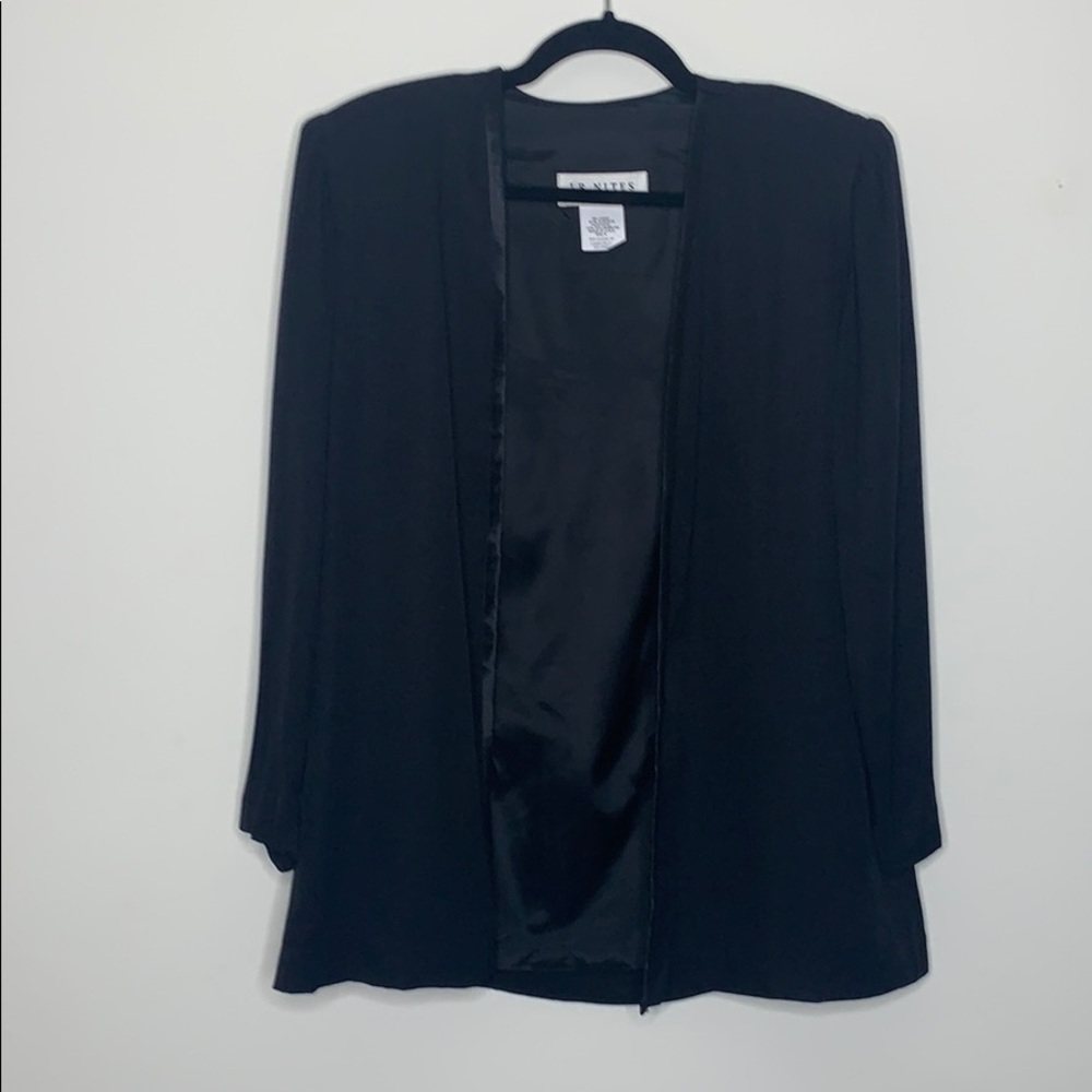 JR‎ NITES black open blazer